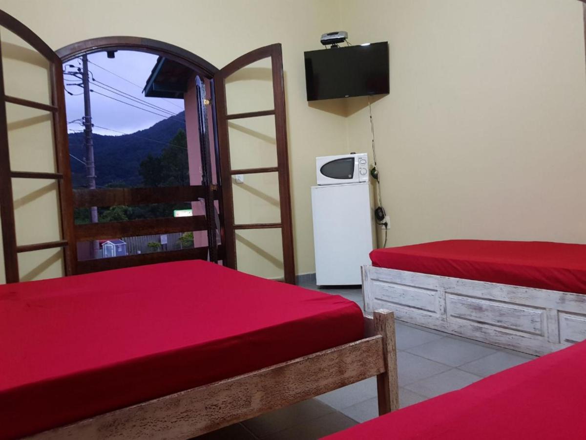 Villa Garden - Suites Маресиас Экстерьер фото